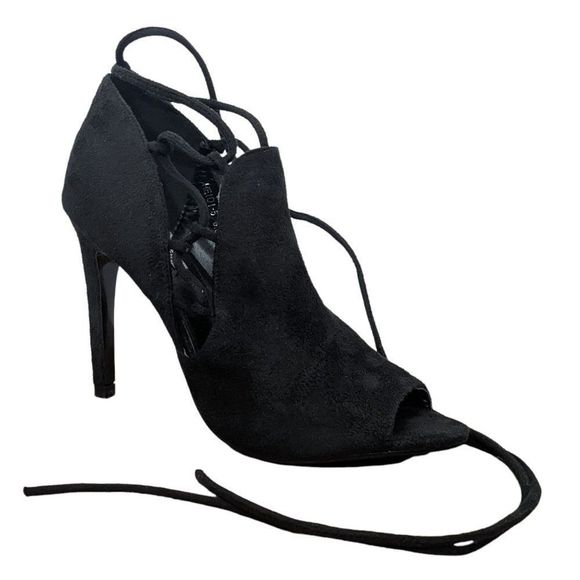 Cape Robbin Faux Suede Black Strappy Heels Size 8.5 Sexy Strappy Suede Heels - Picture 1 of 10